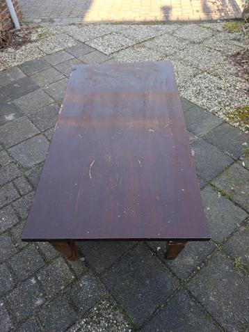 Lage tafel met la