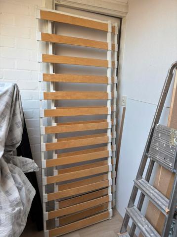 Gratis 2x lattenbodem 70x 196