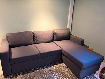 Grijze slaapbank met opbergvak - Gratis af te halen