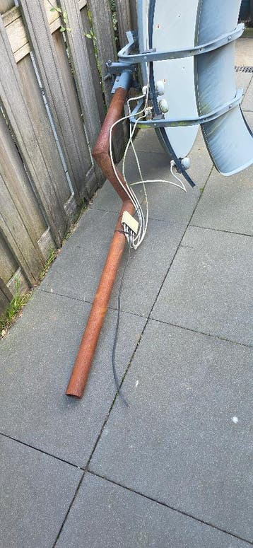 Satellietschotel gratis af te halen