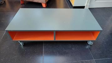 Salontafel op zwenkwieltjes - 105x50x30cm