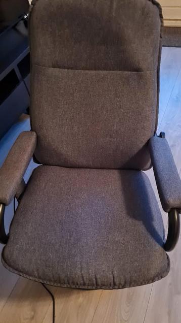 Defecte massagestoel met afstandsbediening