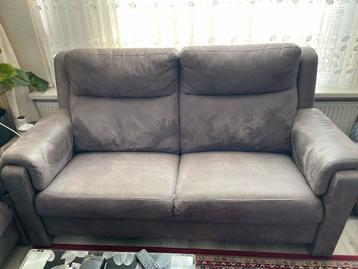 Suede bankstel: 2,5-zits bank en fauteuil - Zo goed als nieu