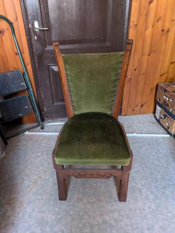 2 stoelen in gebruikte staat, gratis af te halen