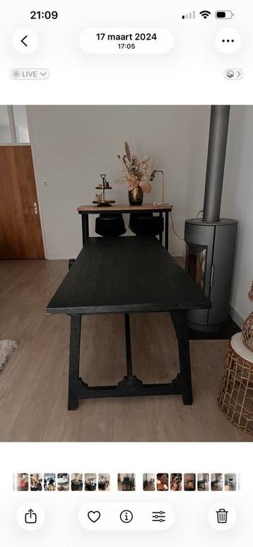 Eetkamer tafel riverdale met beschadiging op blad