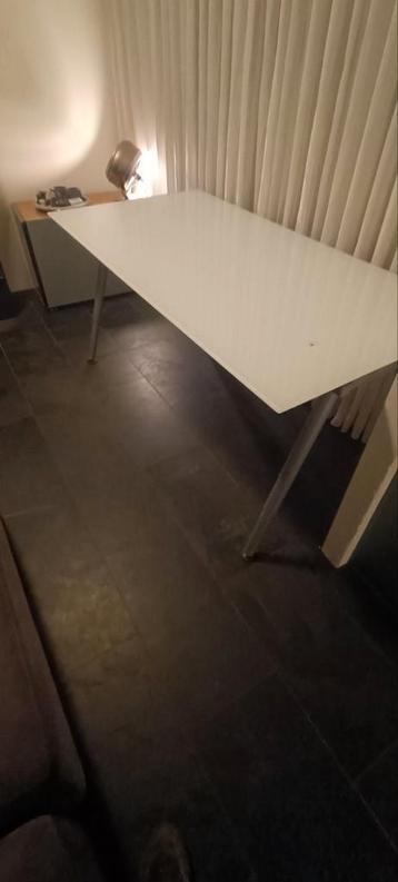 Bureau met glazen blad - 160x80cm