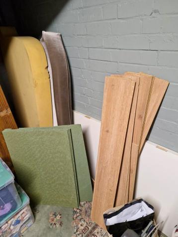 Gratis restje planken laminaat en ondervloer Hilversum
