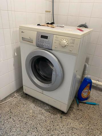 Gratis LG wasmachine 7kg - Ophalen voor 11:00