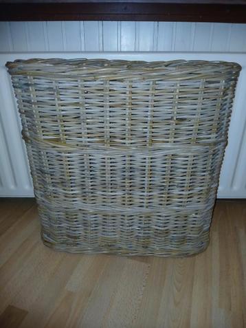 Mooie, hoge, smalle mand GRATIS