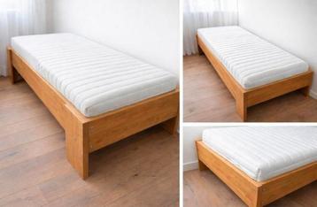 Gratis bedframe + lattenbodem in zeer goede staat