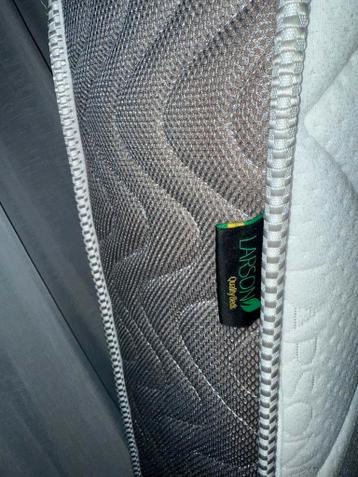 Larson Matras 160x200 - 5 jaar gebruikt, nog goed