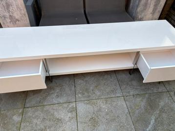Modern wit TV meubel met lades