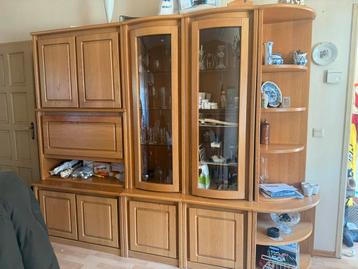 Wandkast met tv meubel en kastje