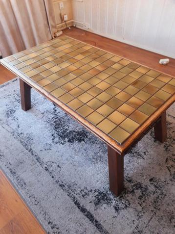 Gratis op te halen, salontafel