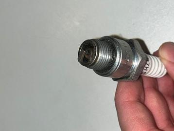 B7HS bougie nooit echt gebruikt, alleen voor testen