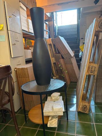 Gratis tafel & vaas - Ophalen in Amsterdam Centrum