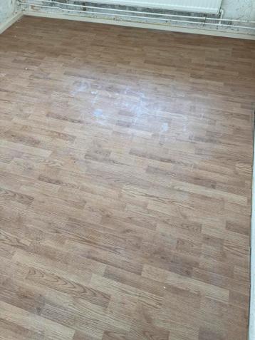 GRATIS: Laminaat vloer 50 m2 met ondervloer