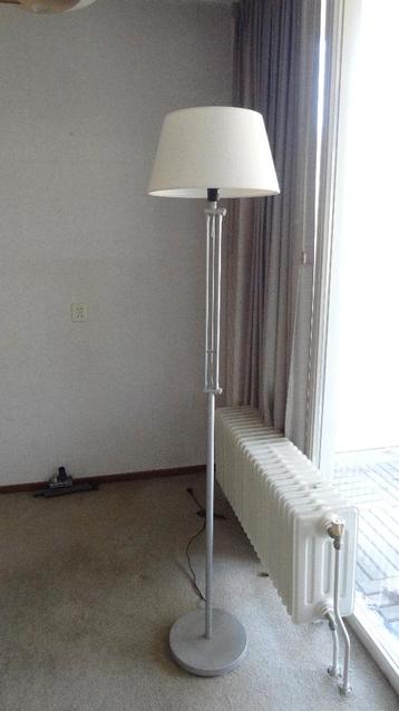 Staande vloerlamp