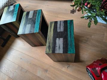 Kubussen / bijzettafels