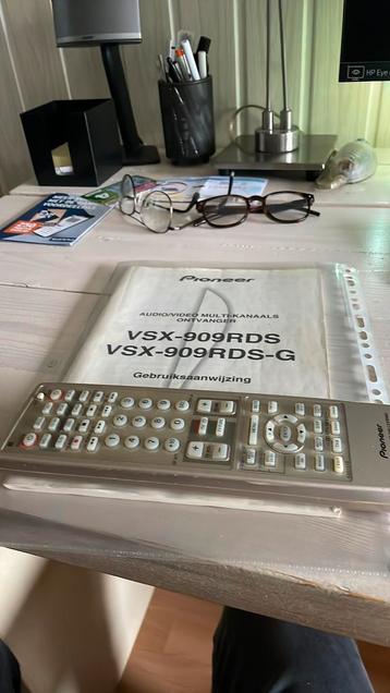 Ploneer  multi/kanaals ontvanger  zilver .met .