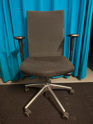 Bureaustoelen, gratis af te halen