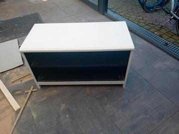 Gratis schoenenkastje - wit met zwart interieur