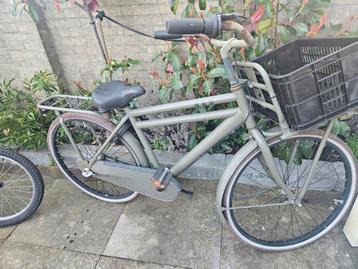 Gratis fiets - opknapper met lekke banden en roest