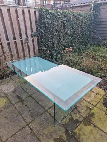 Gratis af te halen: Hardglazen tafel/bureau (180x90x73,5cm)