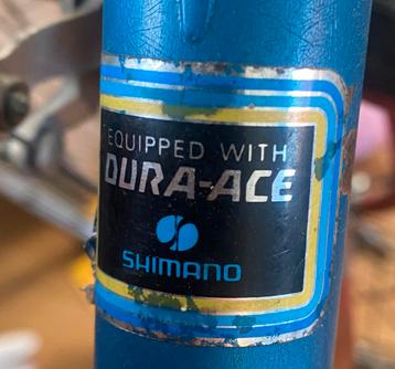Ben op zoek naar een DURA ACE sticker.  zie foto