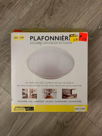 Gratis Plafonnière LED 12W - Nieuw in doos