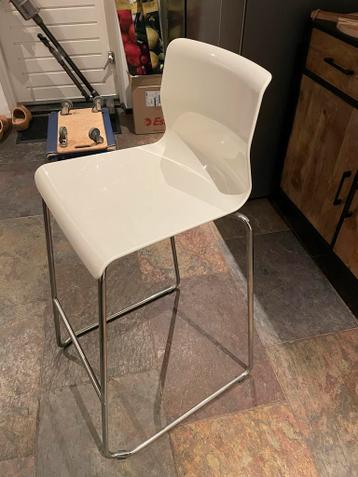 2 Witte Krukken - Super Goed Onderhouden