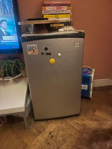 Koelkast (gratis meenemen)