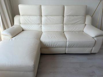 Gratis af te halen: Elektrische hoekbank Arena III wit leer