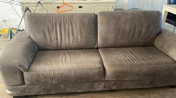 Comfortabele 3-zitsbank van geschuurd leer