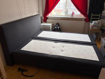 Tweepersoons boxspring 180x200 (excl. matrassen)