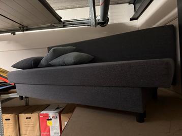 slaapbank in uitstekend staat - gratis afhalen Zoetermeer