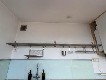 IKEA Keukenrek - Praktische Opbergoplossing