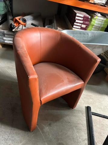 Comfortabele Bruine Leren Kuipstoel - Gebruikt 4 stuks