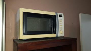 SHARP Magnetron aangeboden