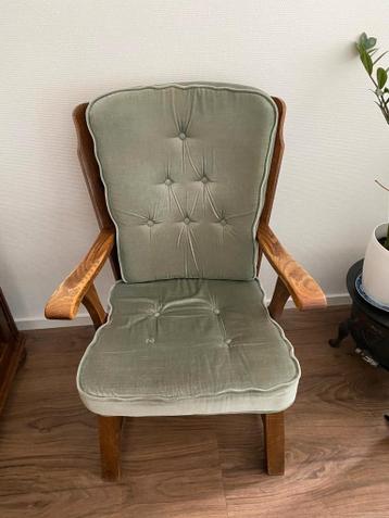 Eikenhouten tv stoel