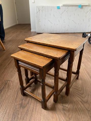 Eiken miniset tafeltjes (vintage)