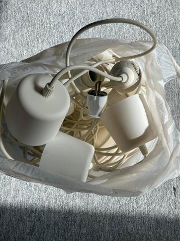 8x Lampenfittingen met snoer en plafondkap - Wit