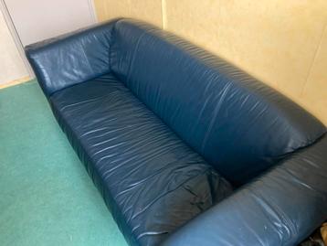 Donkerblauwe leren 3-zitsbank (Gratis)