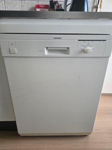 Gratis oud ijzer vaatwasser (defect)