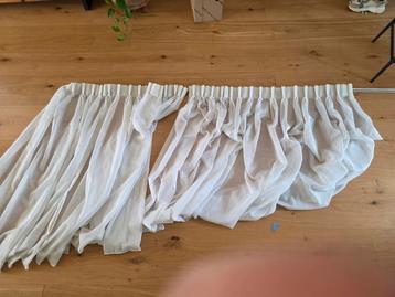 Gordijn op rails, 220 lang, 120 hoog. Gratis ophalen.