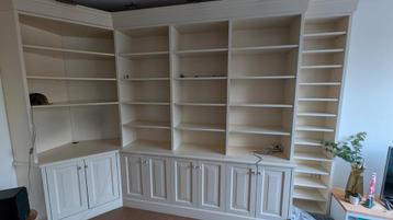 Grote boekenkast gratis af te halen (zelf demonteren)