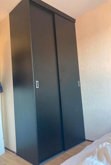 Gratis 3losse zwarte houten planken