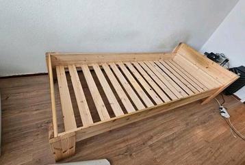 Eenpersoonsbed 90x210 cm - vanaf 6 maart beschikbaar