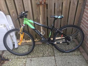Gratis gebruikte fiets ( oud ijzer )
