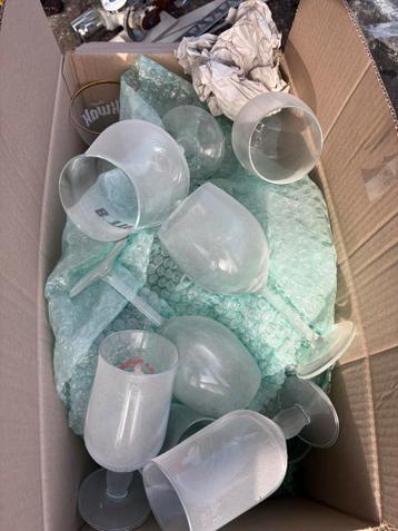 GRATIS glazen af te halen. Wijn en speciaal bier glazen